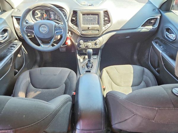 2019 JEEP CHEROKEE LATITUDE FWD