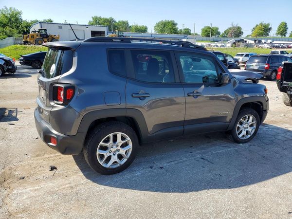 2017 JEEP RENEGADE LATITUDE 4X4