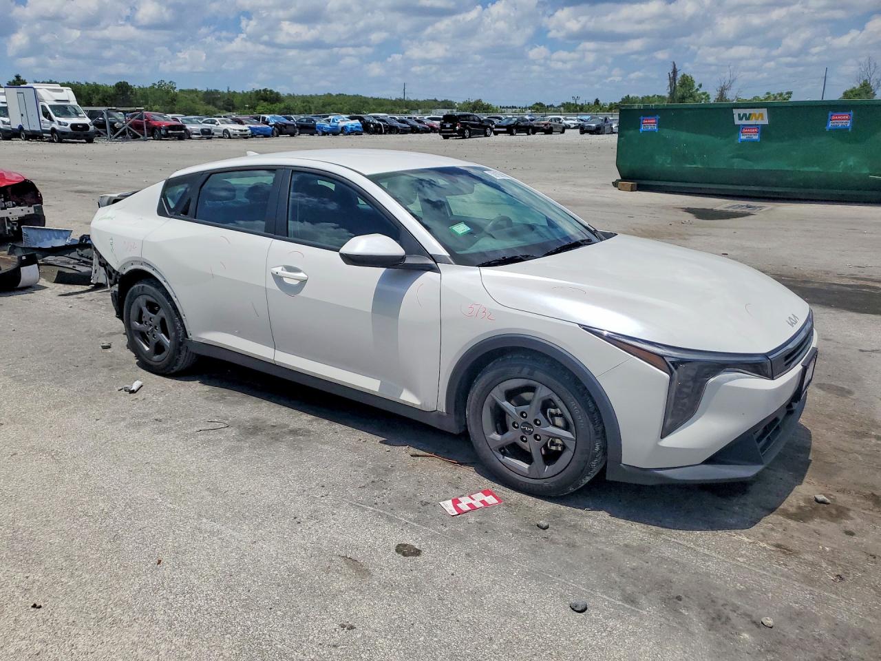 2025 KIA K4 LX, LXS
