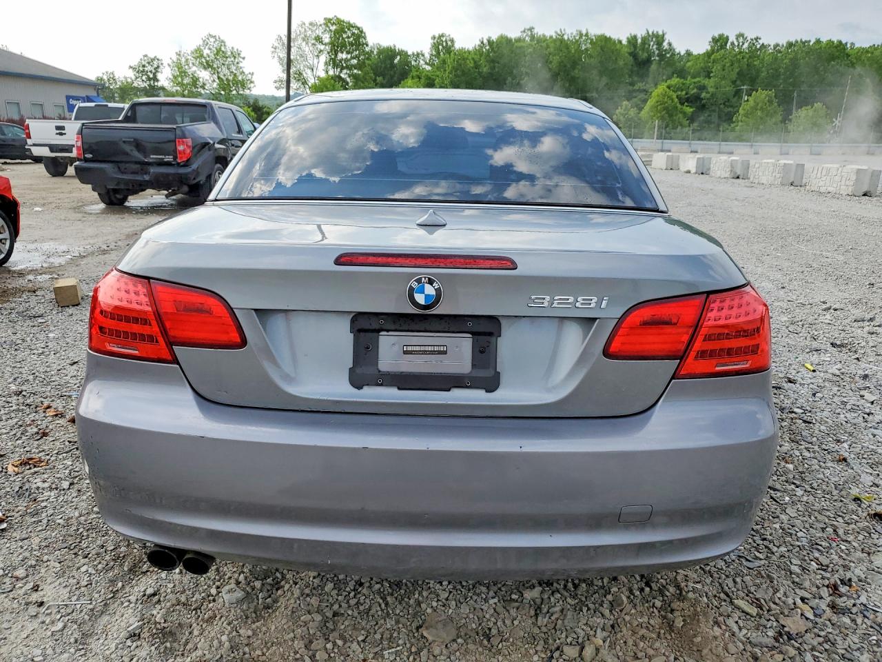2011 BMW 328