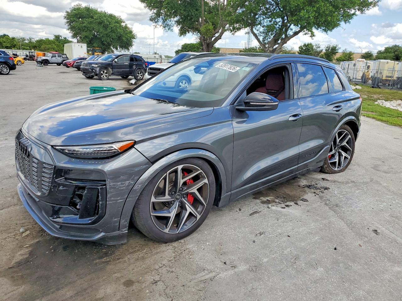 2025 AUDI SQ6 E-TRON e-tron quattro Prestige