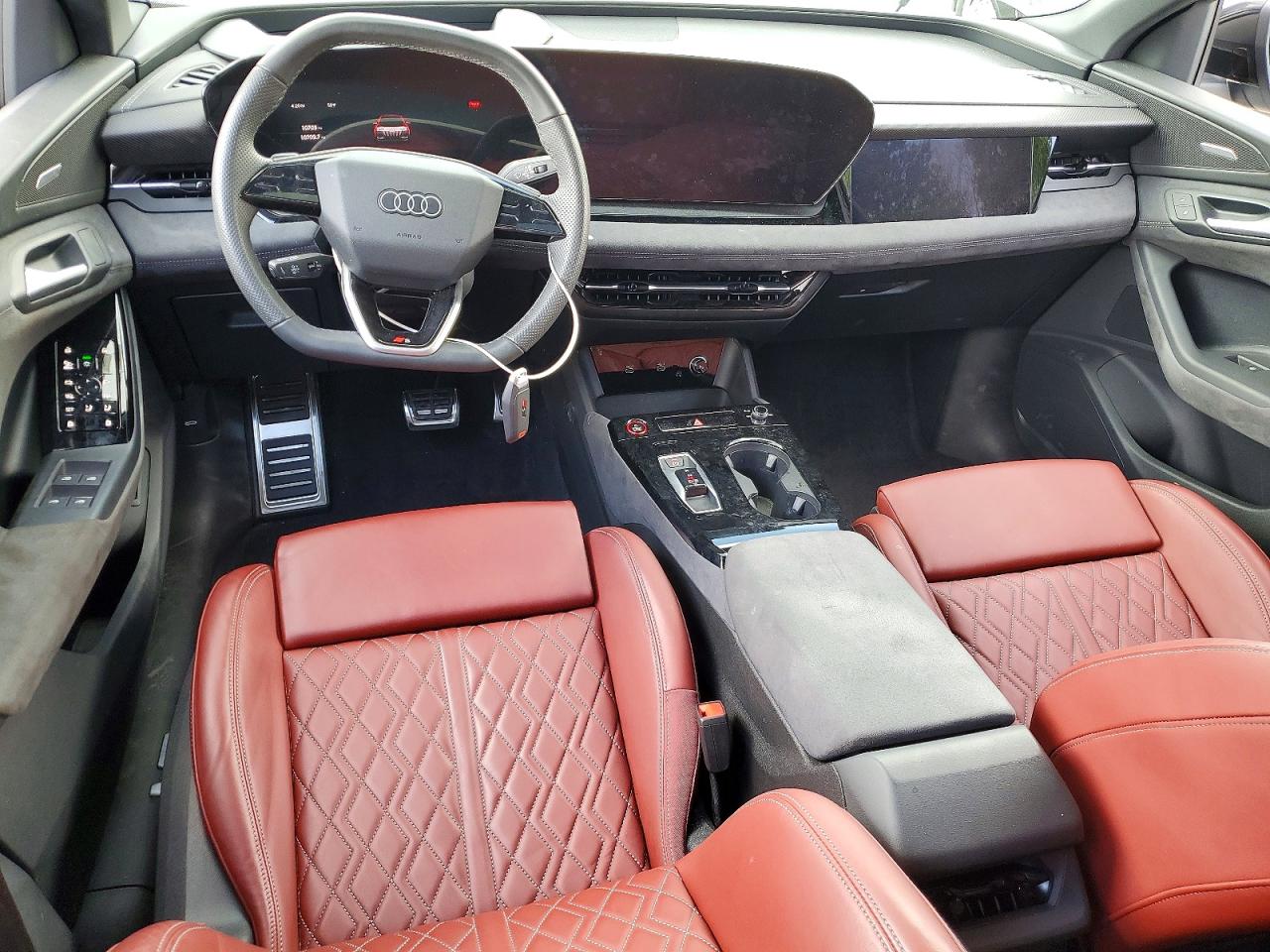 2025 AUDI SQ6 E-TRON e-tron quattro Prestige