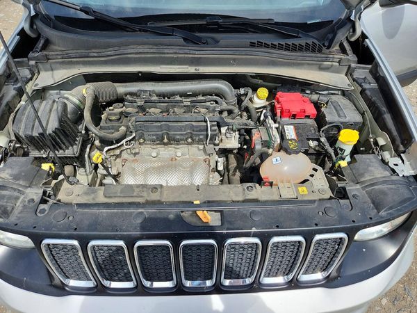 2021 JEEP RENEGADE LATITUDE 4X2