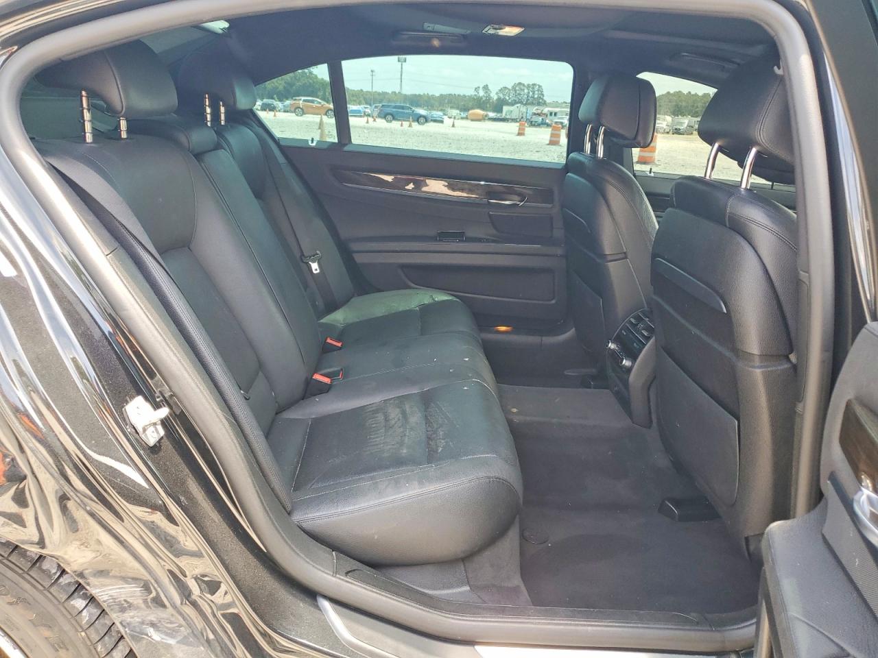 2015 BMW 740