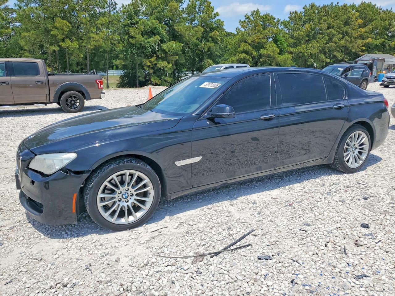 2015 BMW 740
