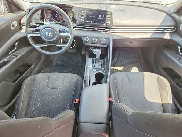 2021 HYUNDAI ELANTRA SE