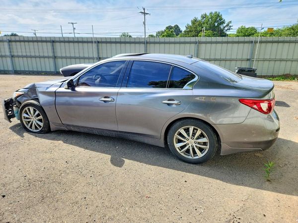 2015 INFINITI Q50