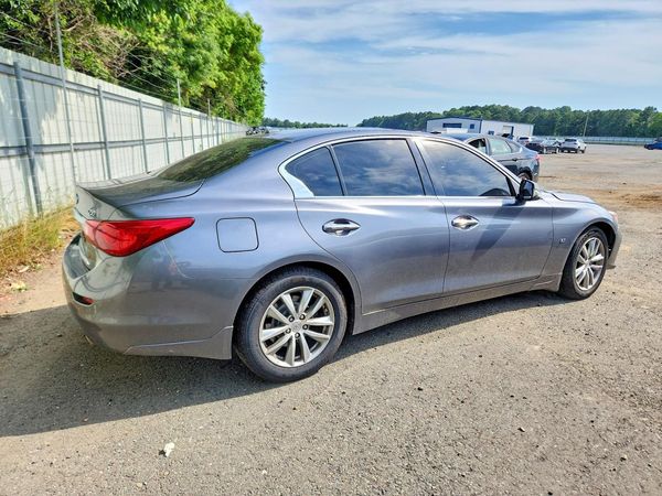 2015 INFINITI Q50