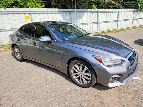2015 INFINITI Q50