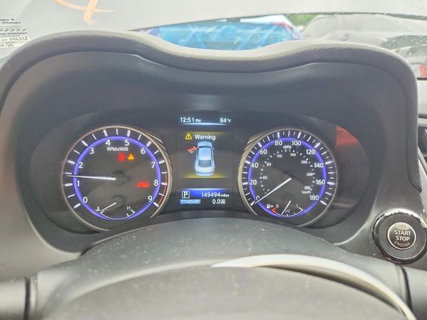 2015 INFINITI Q50