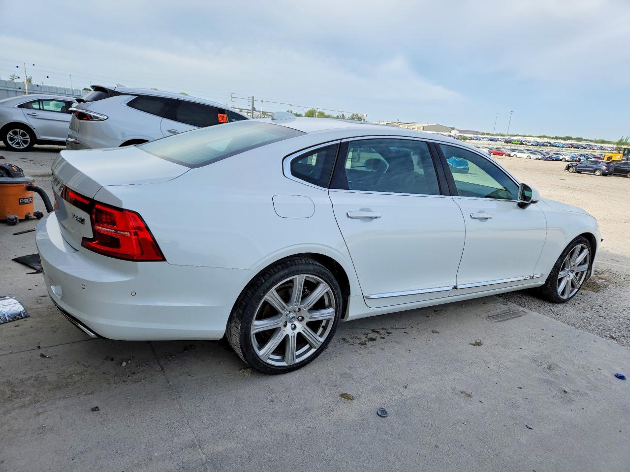 2018 VOLVO S90 Inscription