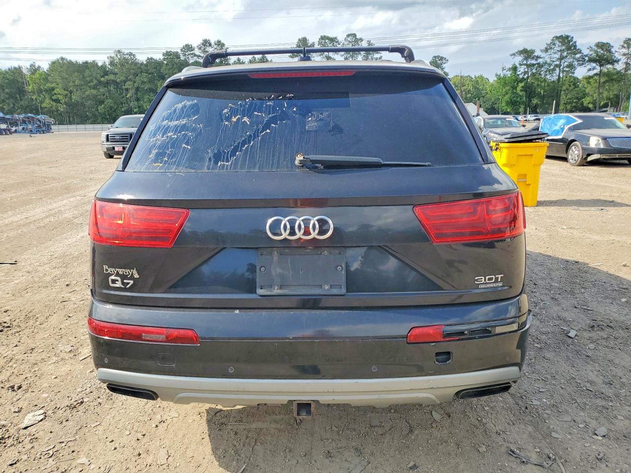 2017 AUDI Q7 quattro Premium Plus