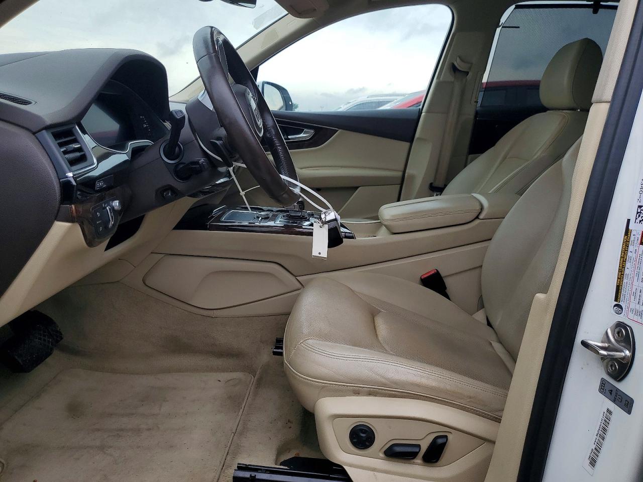 2017 AUDI Q7 quattro Prestige
