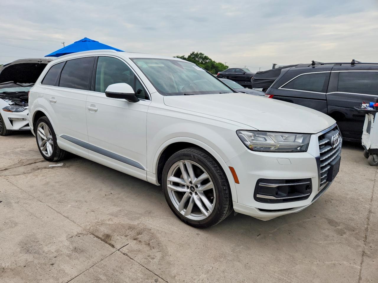 2017 AUDI Q7 quattro Prestige