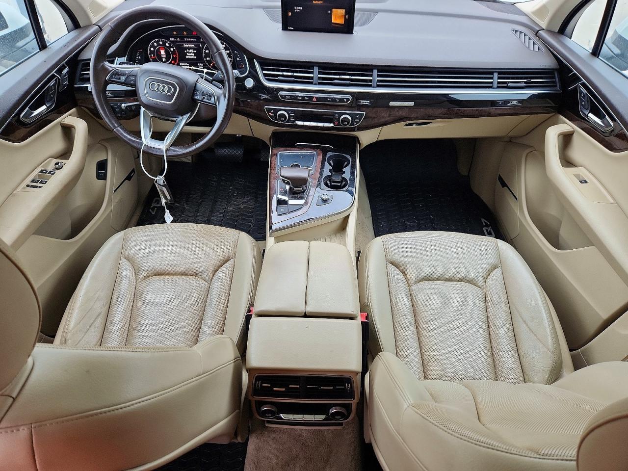 2017 AUDI Q7 quattro Prestige