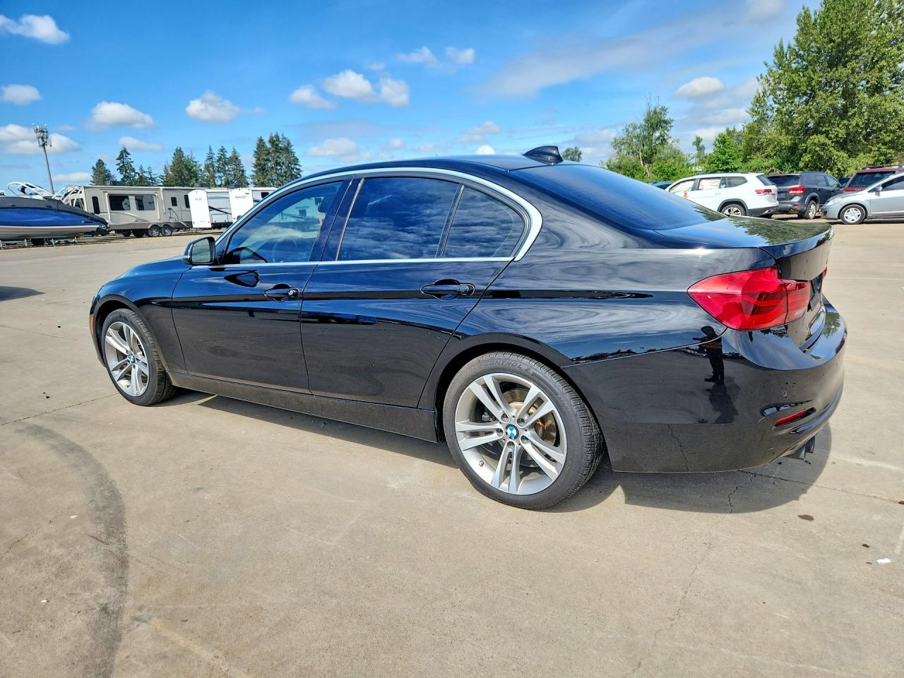 2017 BMW 330 SA
