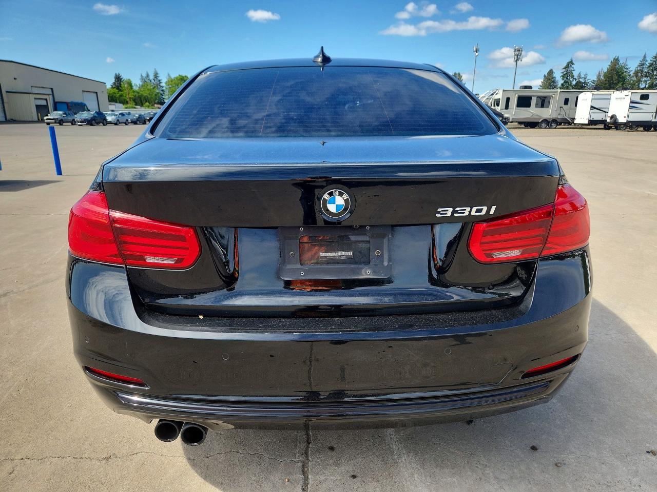 2017 BMW 330 SA