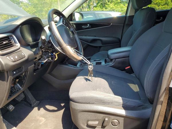 2019 KIA SORENTO L, LX, S