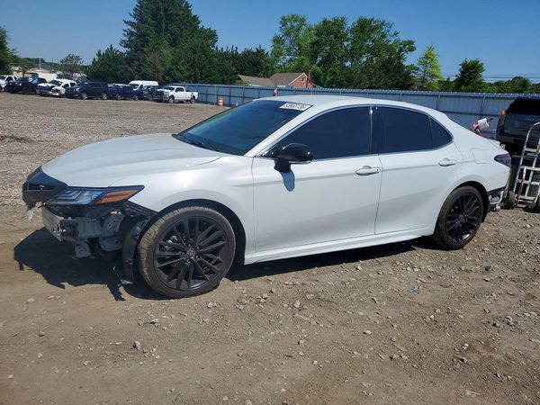 2023 TOYOTA CAMRY