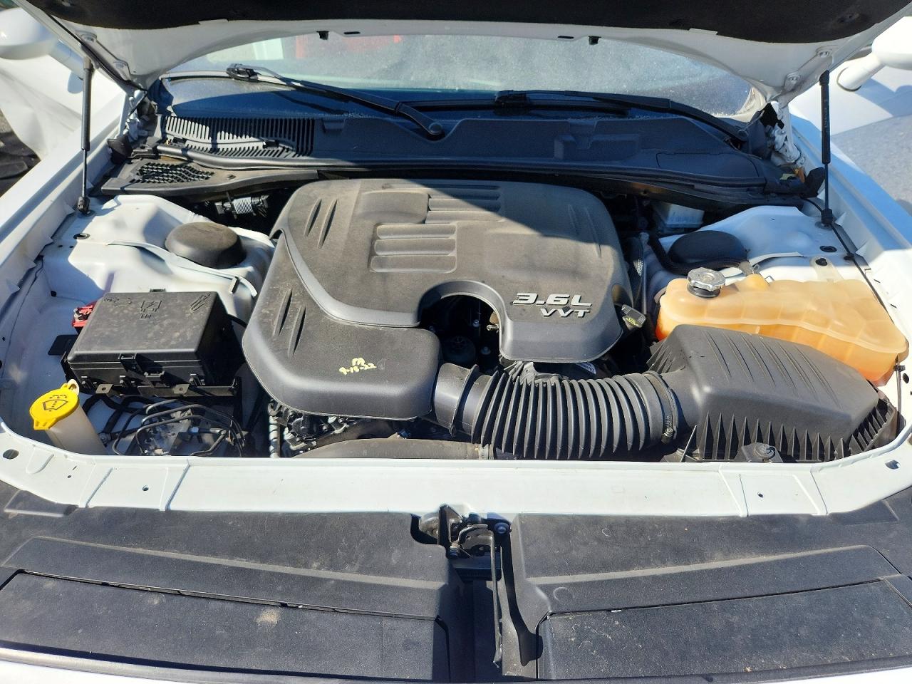 2020 DODGE CHALLENGER SXT