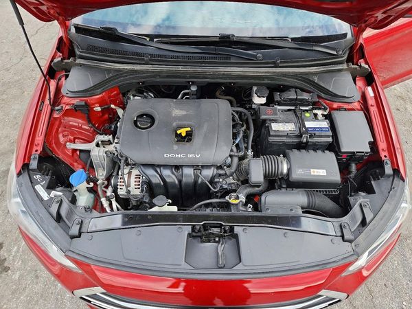 2017 HYUNDAI ELANTRA