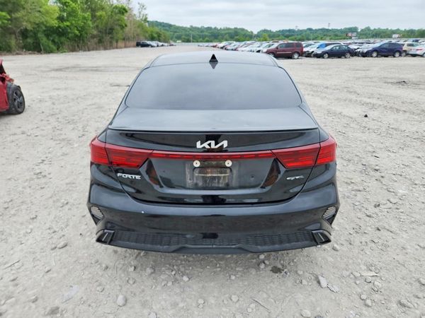 2022 KIA FORTE GT Line
