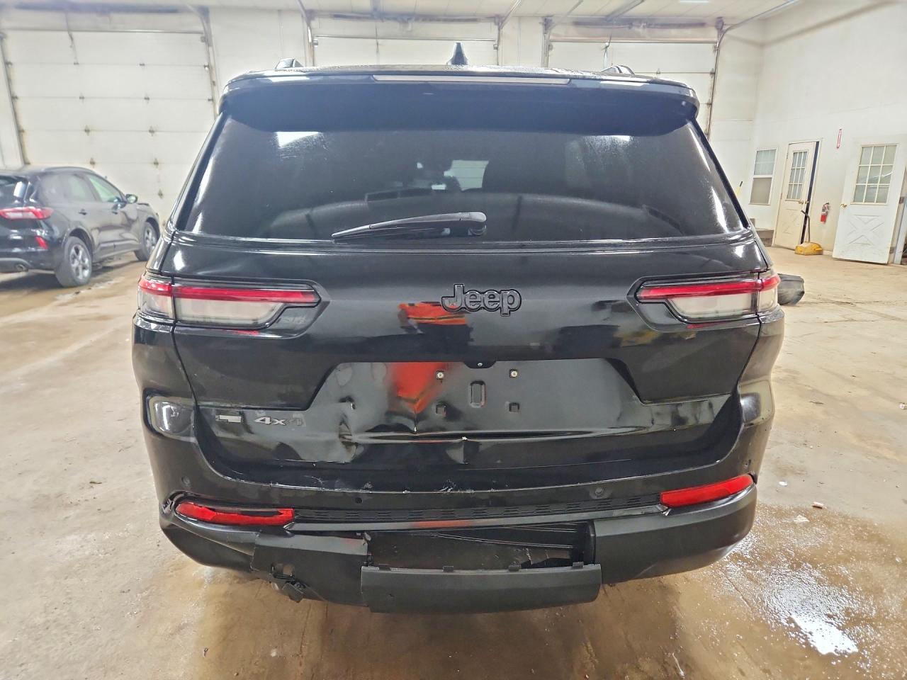 2022 JEEP GRAND CHEROKEE L LAREDO 4X4