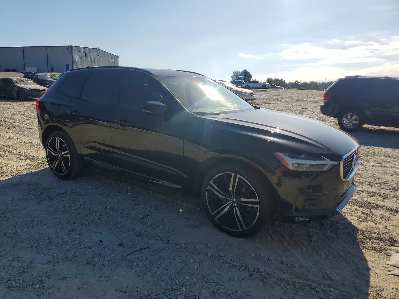 2020 VOLVO XC60 R-Design