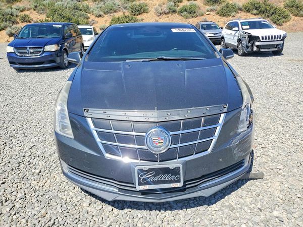 2014 CADILLAC ELR Luxury
