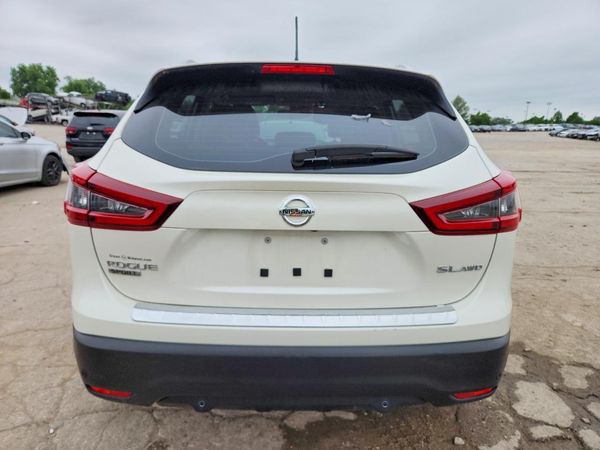 2022 NISSAN ROGUE SPORT SL