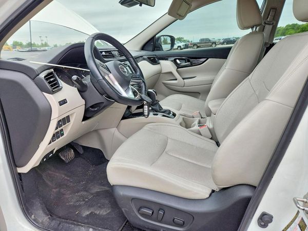 2022 NISSAN ROGUE SPORT SL