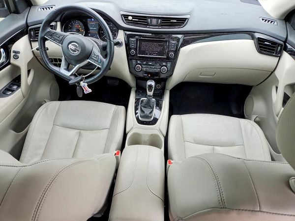 2022 NISSAN ROGUE SPORT SL