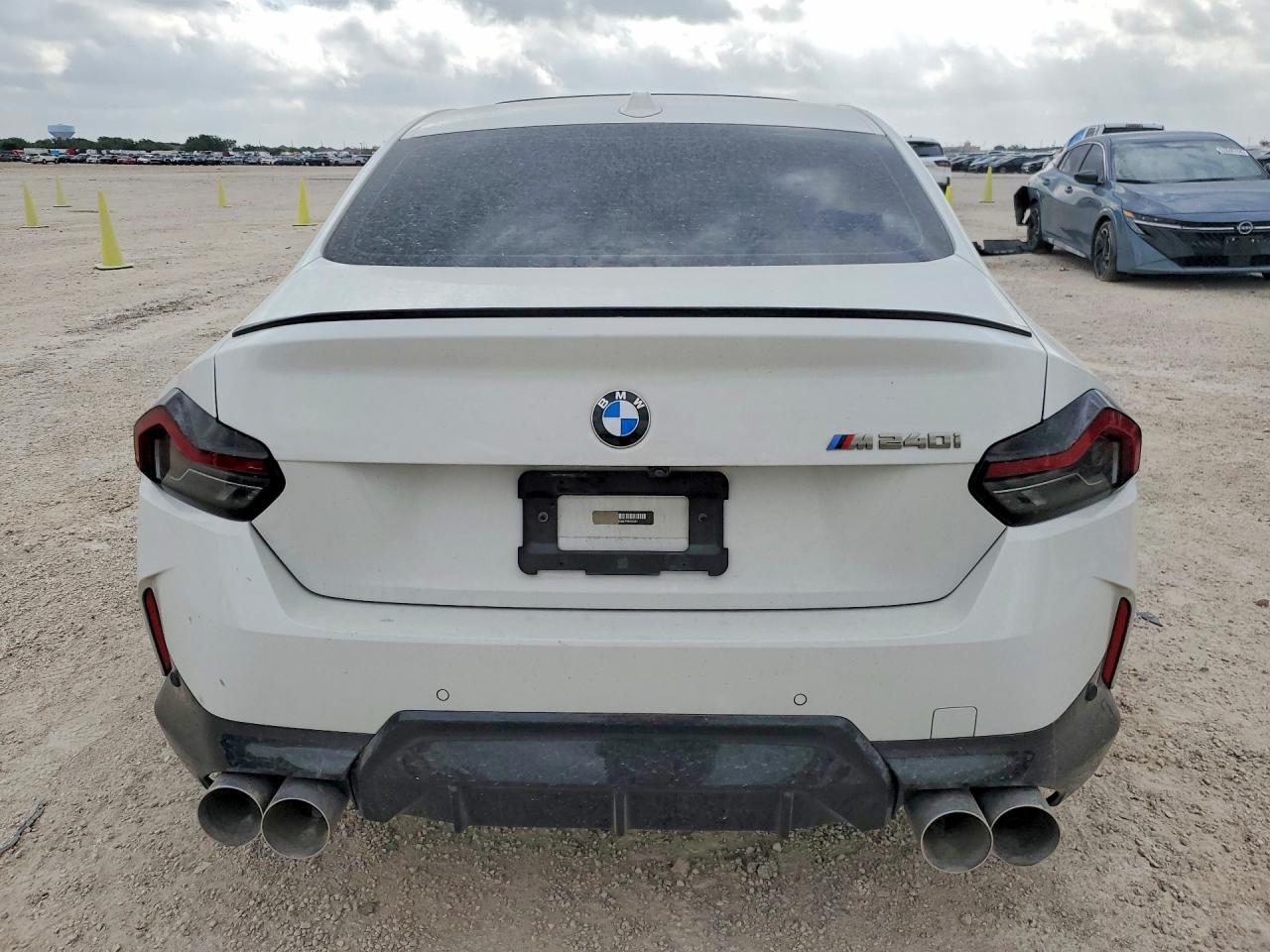 2023 BMW M240I
