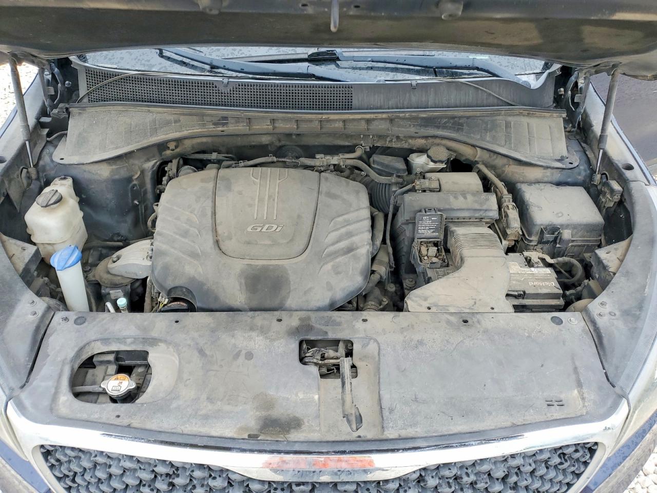 2016 KIA SORENTO L / LX
