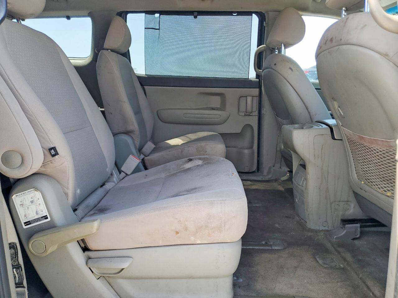 2016 KIA SEDONA LX - Middle-low