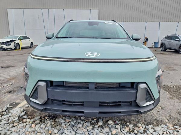 2024 HYUNDAI KONA SE