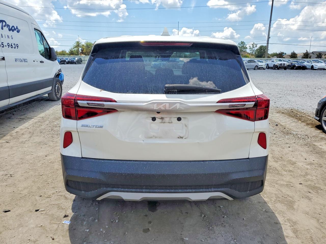 2023 KIA SELTOS LX
