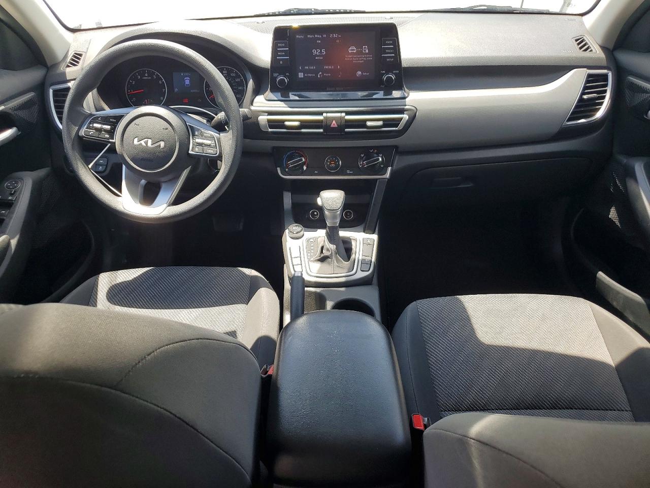 2023 KIA SELTOS LX