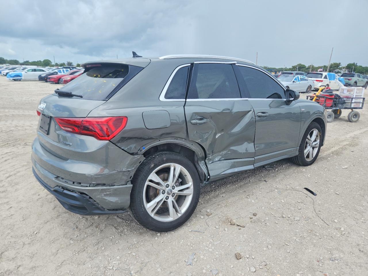 2020 AUDI Q3 S Line quattro Premium