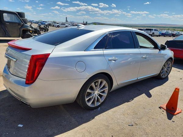 2017 CADILLAC XTS Luxury