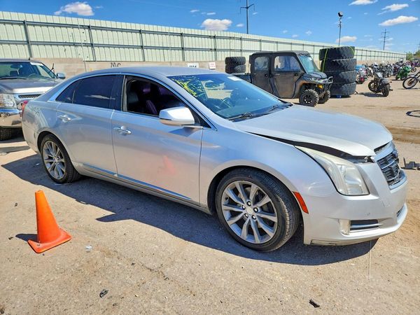2017 CADILLAC XTS Luxury