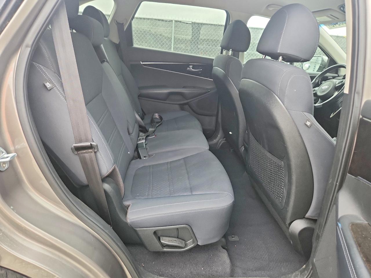 2018 KIA SORENTO L, LX