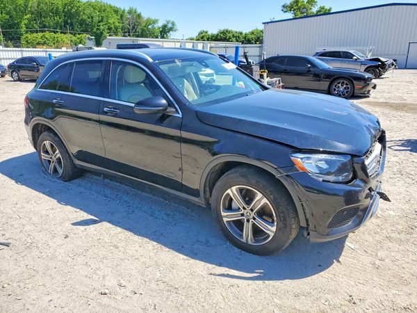 2019 MERCEDES-BENZ GLC GLC 300-4M