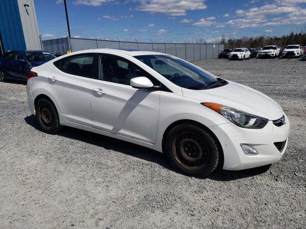 2013 HYUNDAI ELANTRA
