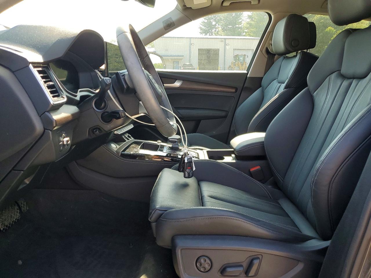 2025 AUDI Q5 E