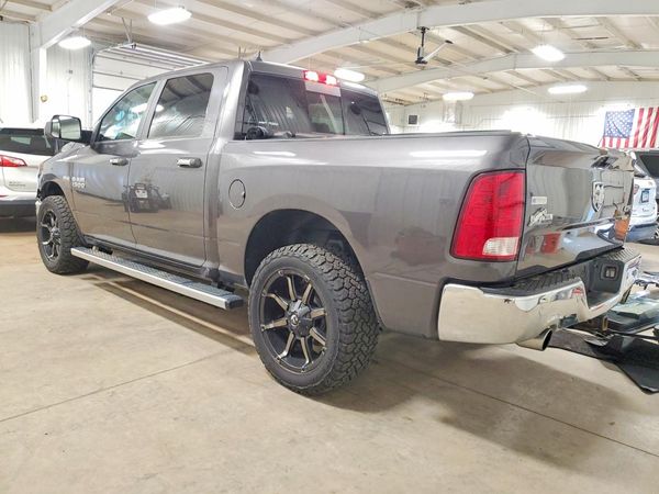 2018 RAM 1500 SLT