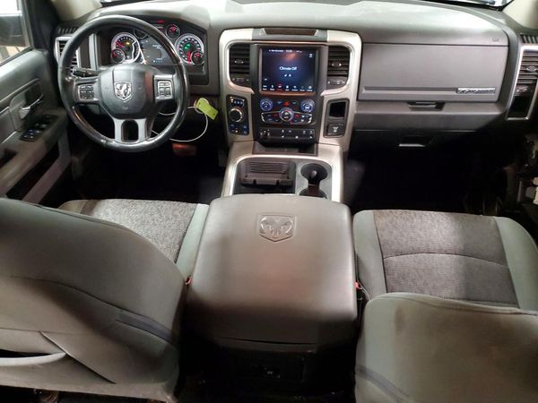 2018 RAM 1500 SLT
