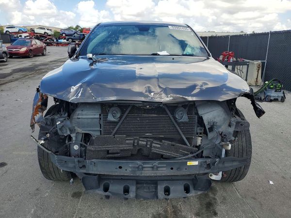 2018 DODGE DURANGO SXT