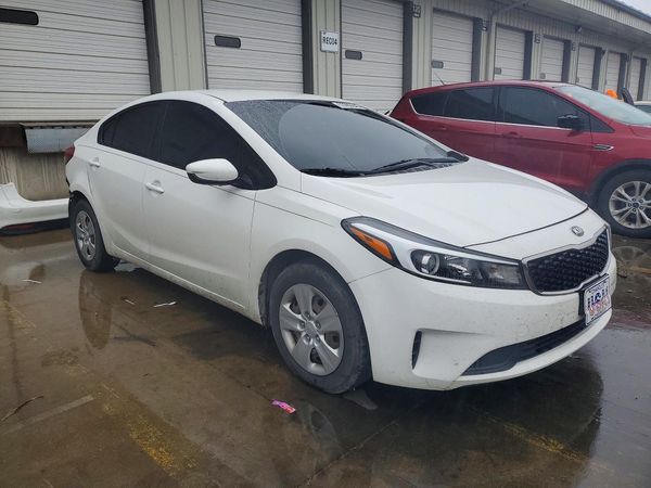 2017 KIA FORTE LX Base