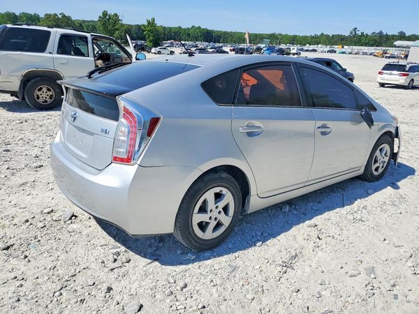 2013 TOYOTA PRIUS